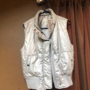 Silver Izod winter vest